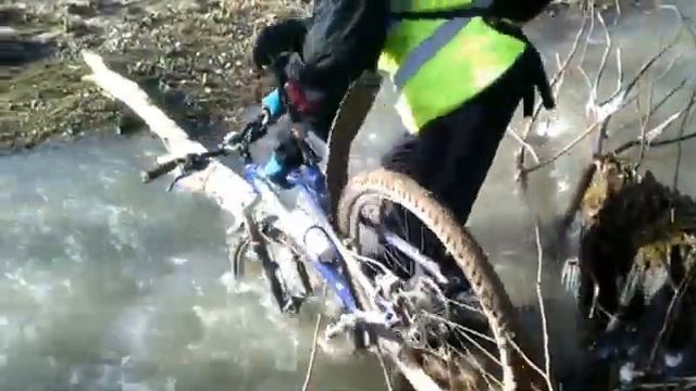 [DOLBO] Как переходить речку в брод смотреть онлайн