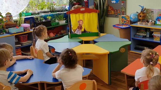 Максимова Елена читает русскую народную сказку "Петушок и бобовое зернышко" смотреть онлайн