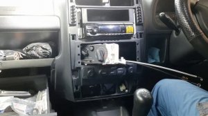 Как демонтировать блок управления климат контроля Suzuki Jimny