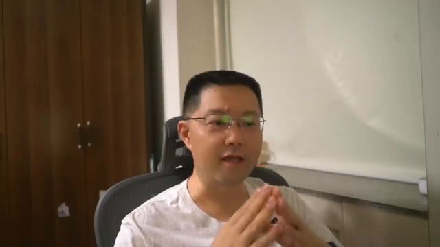 大量的QQ被盗，腾讯给出的解释，有些不要脸啊，这是要把用户都当傻瓜吗？讲讲QQ盗号的历史，以及这次盗号事件是如何发生的？以后应该如何避免？ смотреть онлайн