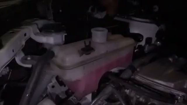 Rav 4 Toyota 2016 coolant/antifreeze top off смотреть онлайн