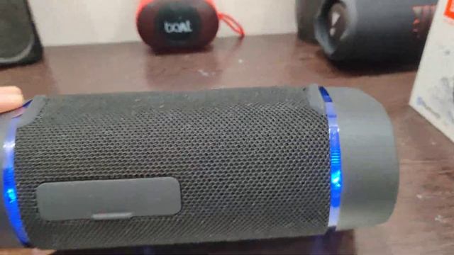 SRS XB33 VS JBL Charge 5 - Comparison смотреть онлайн
