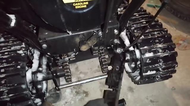Снегоуборщик champion st1170e. Снятие тросика блокировки дифференциала. смотреть онлайн