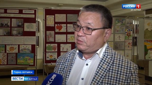 В г Горно Алтайске прошло чествование медицинских работников (18.06.2021г.) смотреть онлайн