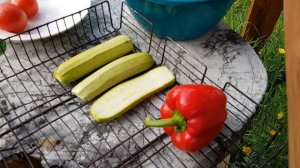 Как готовить форель на решетке + соль + перец. Просто, вкусно и натурально.