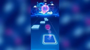Frozen Elsa Let It Go Tries To Beat High Score! Tiles Hop EDM Rush!