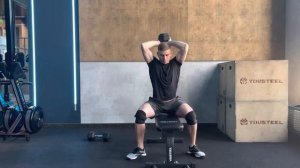 Французский жим гантели сидя.