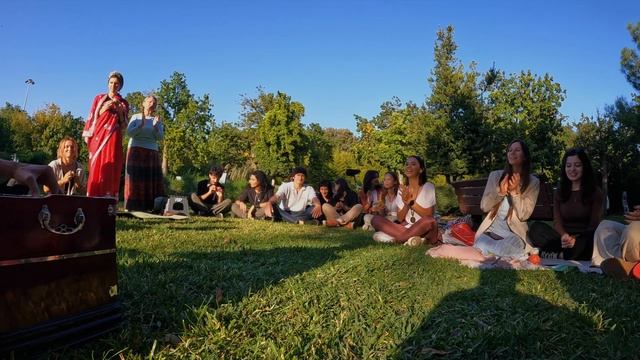 Говардхана-пуджа - Нама-санкиртана со студентами (Анталия, 26 октября 2022 г.) смотреть онлайн