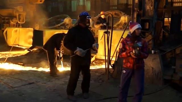 В историю Эстафеты Паралимпийского огня вошел металлургический завод им. Серова. смотреть онлайн