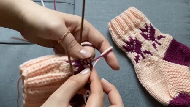 Жаккард «Тюльпаны» - украсят любое изделие ❤️ (#knittingsocks #вязаныеноски)