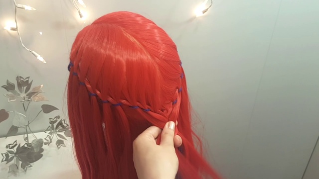 КАК СДЕЛАТЬ ПРИЧЕСКУ В ШКОЛУ КОСА ПРИЧЕСКА НА 1 СЕНТЯБРЯ ИЗ КОС ПРИЧЕСКИ ПРОСТЫЕ И КРАСИВЫЕ ВЕЧЕРНИЕ смотреть онлайн