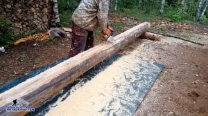 БЫСТРЫЙ РАСПИЛ БРЕВЕН НА ДОСКИ. Как маленькой пилой с короткой шиной ровно пилить бревна.