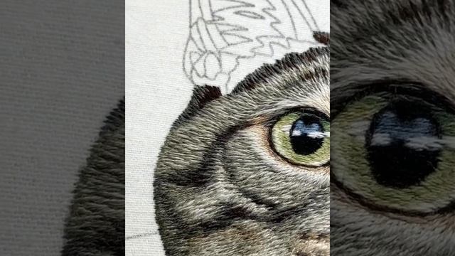 This embroidery took 50+ hours to complete! TABBY CAT thread painting portrait смотреть онлайн