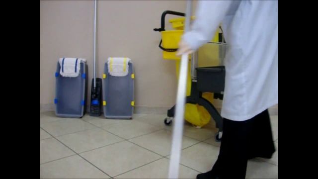 Особенности уборки пола подготовленными мопами "Спринт Троник" смотреть онлайн