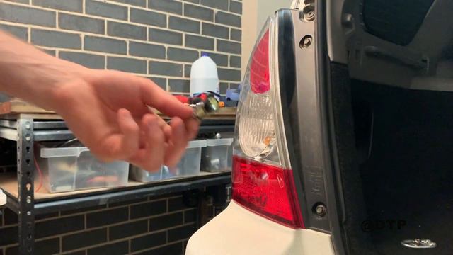 HOW INSTALL LED REVERSE LIGHT BULBS - 2007 SUBARU FORESTER смотреть онлайн