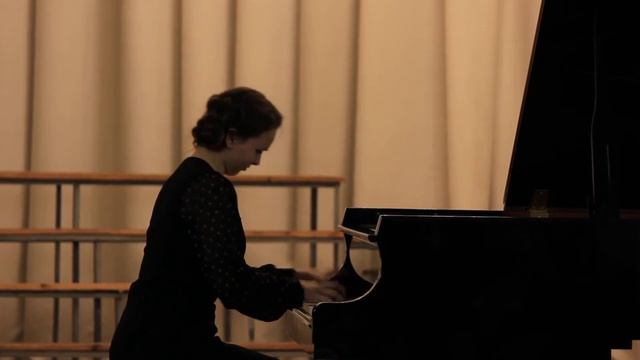Брамс. Рапсодия g moll (соль минор). Исполняет Герасимович Эстер 3.06.2022 смотреть онлайн