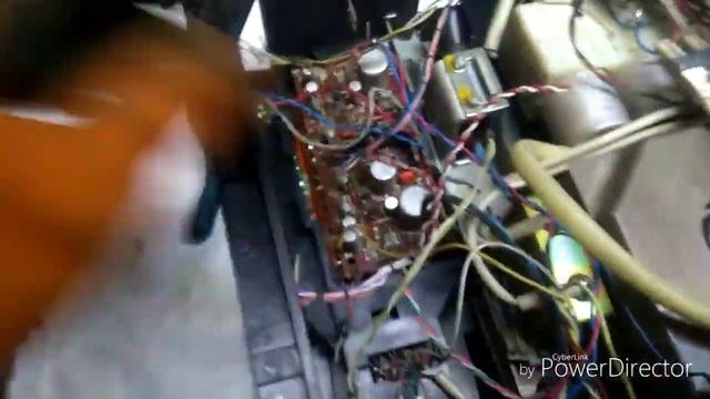 СТЕРЕОМАГНИТОФОН КАССЕТНЫЙ КОМЕТА М-225С-2. смотреть онлайн