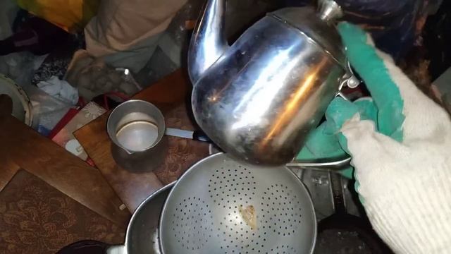 НАШЛИ РОБОТ-ПЫЛЕСОС, ГОБЕЛЕН, КУЧУ ЕДЫ! Как я зарабатываю лазая по мусоркам Питера? смотреть онлайн