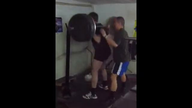 Тренировочные приседания 160x3 (squad) смотреть онлайн