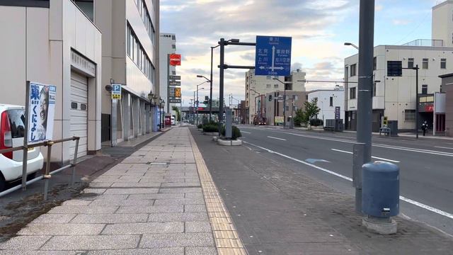 Main Street Walk before Dawn in Asahikawa, Hokkaido, Japan | 4K HDR смотреть онлайн