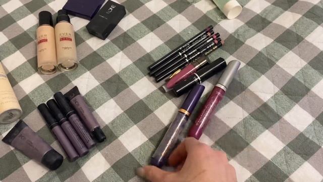 ОБЗОР МОЕЙ КОСМЕТИЧКИ НА КАЖДЫЙ ДЕНЬ. ВЕРНОСТЬ И ПРЕДАННОСТЬ ОДНОЙ МАРКЕ смотреть онлайн