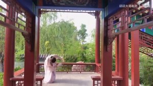 Красивый китайский танец