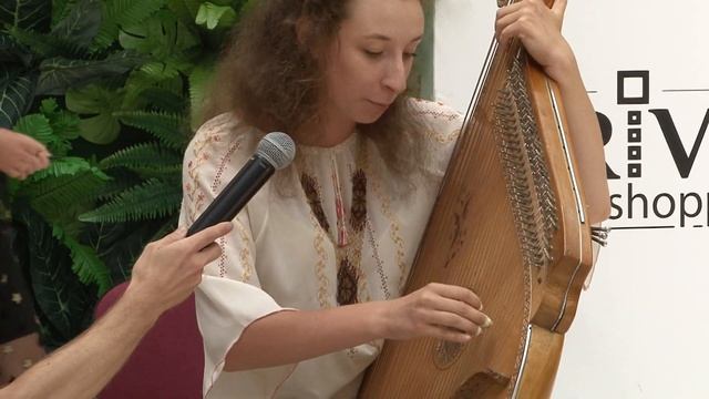 Ивана Купала в Ривьере. Плетение венков. Конкурс причёсок. Песни, танцы.