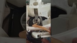 Krups XP7240  не сливает воду из заварочного блока