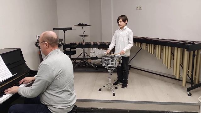 Бенецкий Алексей (10 лет) - Д.Кабалевский "Весёлое путешествие" смотреть онлайн