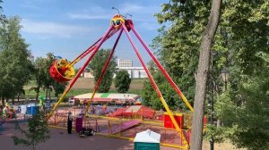 Аттракцион "Летающая тарелка"