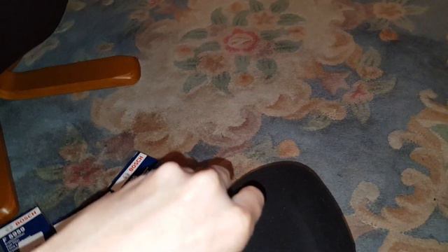 NGK Laser Platinum Spark Plug Unboxing смотреть онлайн