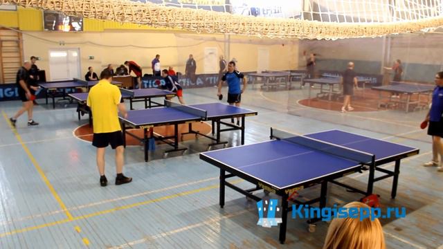 Теннисисты Ленобласти скрестили ракетки на Рождественской турнире в Ивангороде. KINGISEPP.RU смотреть онлайн
