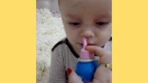 Промывания носика Аквалором! :-)