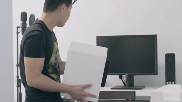 Unboxing White YAMAHA HS7 Studio Monitors