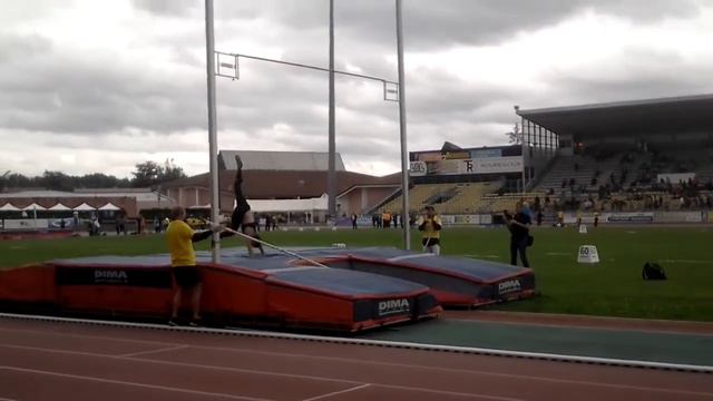 Chloé Henry, Belgian Women's Pole Vault Record 4m33, Albi, France 29/6/2013 смотреть онлайн