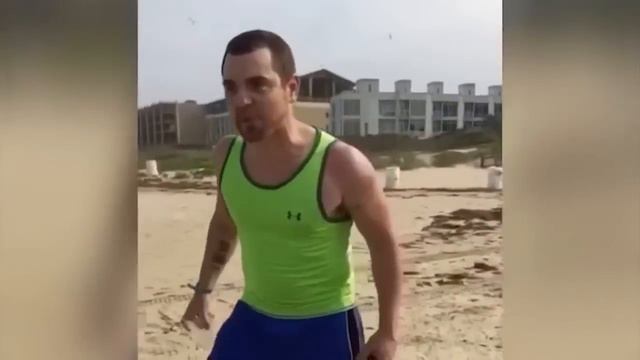 Family berated in racist tirade on South Padre Island смотреть онлайн