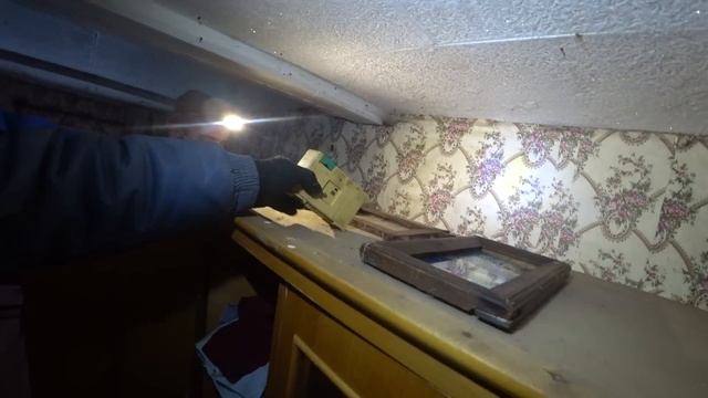 Не зря зашли в этот дом!!!Нашли много царских вещей!!! смотреть онлайн