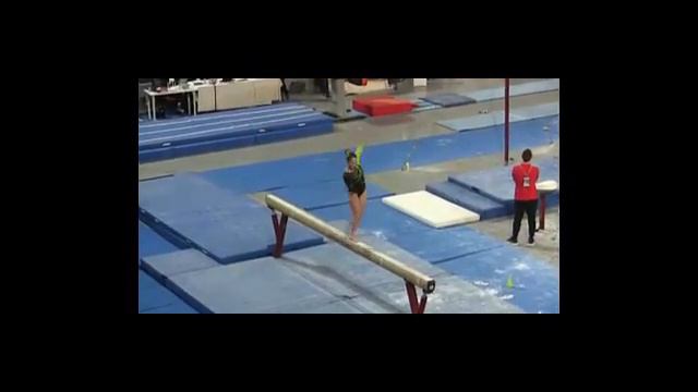 Carlotta Ferlito - Trave Rimini 2016 смотреть онлайн
