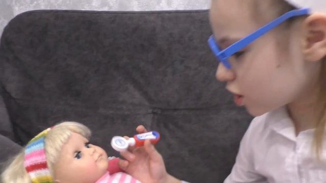 Настя и важная профессия ДОКТОР ?⚕️ смотреть онлайн