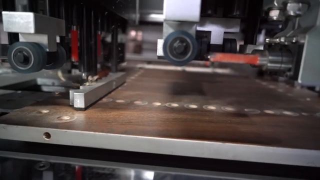 Сверлильно-присадочный центр с ЧПУ JIYU CD-612B смотреть онлайн