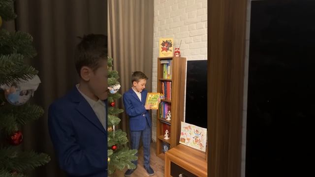 Костя Бурчаков. Сказка "Восемь волшебных желудей, или приключения Желудино и его младших братьев" смотреть онлайн