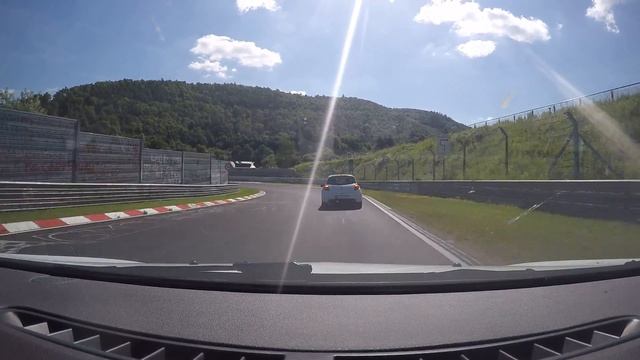 Renault Clio 3 RS Nordschleife 28.06.2015 BTG 9.17 смотреть онлайн