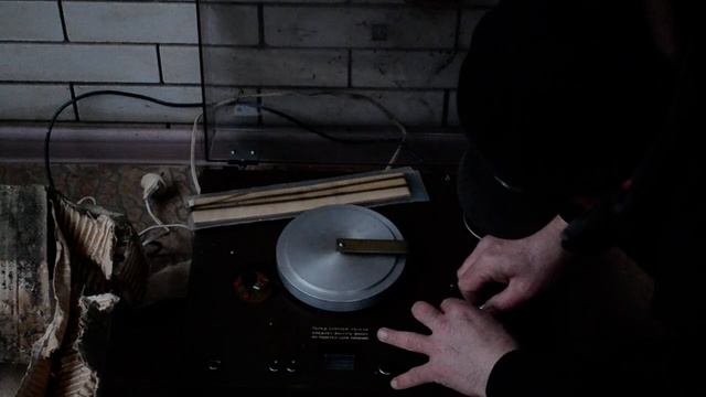 35 лет в коробке. Проигрыватель виниловых пластинок. смотреть онлайн