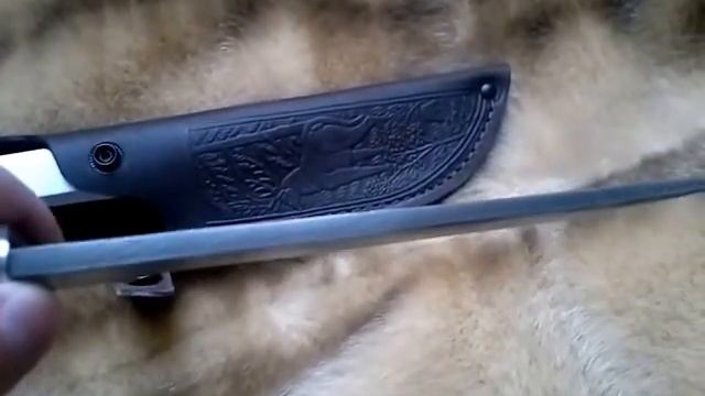 Нож выполнен из торцевого дамаска,рукояти из кости и мельхиорового литья смотреть онлайн