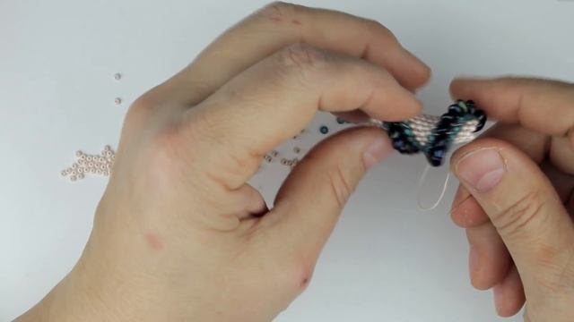 Жгут из бисера и магатамы (Часть 2/2) смотреть онлайн