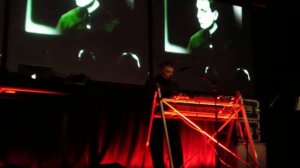 Karl Bartos spielt Das Model (Kraftwerk 1978)