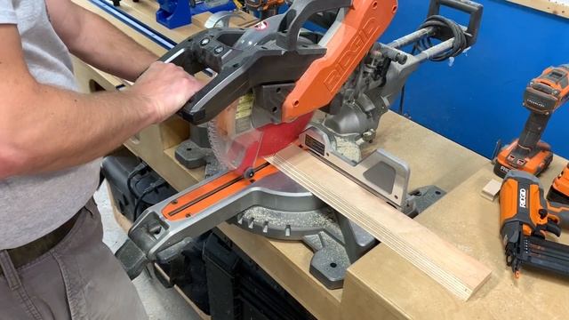 CReeves Makes DIY French Cleat Tool Holders ep34 смотреть онлайн