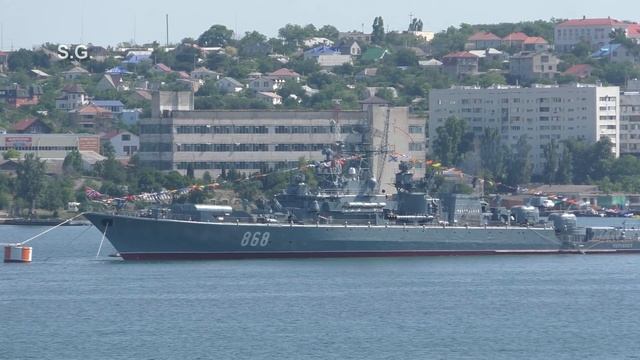 День ВМФ 2021 Севастополь. Парадный строй кораблей смотреть онлайн