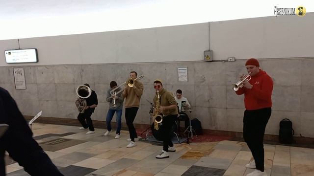 «Хали-гали» от духового ансамбля «CuBand» смотреть онлайн