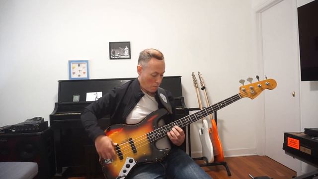 1965 Fender Jazz Bass - Blackbird смотреть онлайн